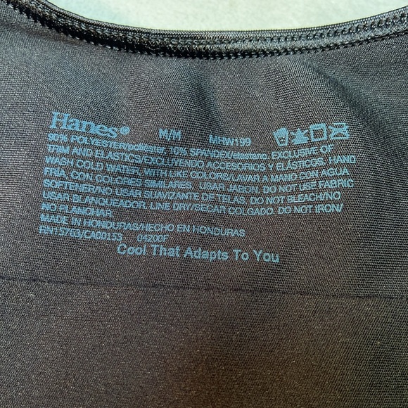 Hanes 4 way stretch black bra in Size Medium. Model MHW199. NWT. - Picture 4 of 6